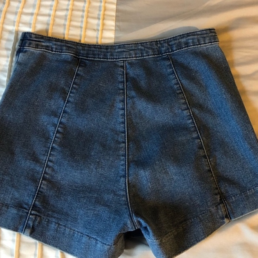 High waisted vintage mom jean shorts - Picture 3 of 3